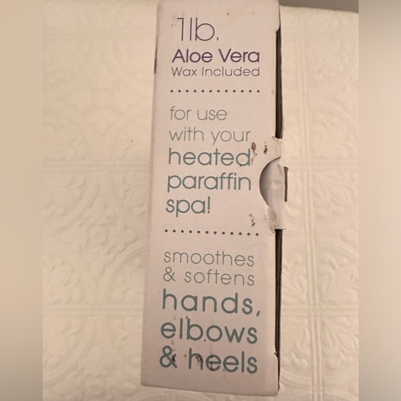 NIB Tru Glo Thermal Paraffin Aloe Vera Wax 1lb Refill - Picture 3 of 3